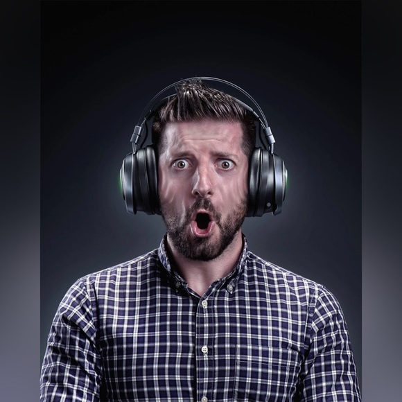 RAZER NARI ULTIMATE GAMING HEADSET - Picture 14 of 14